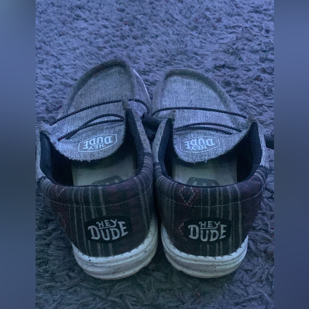 Men’s size 9 hey dudes Aztec and grey